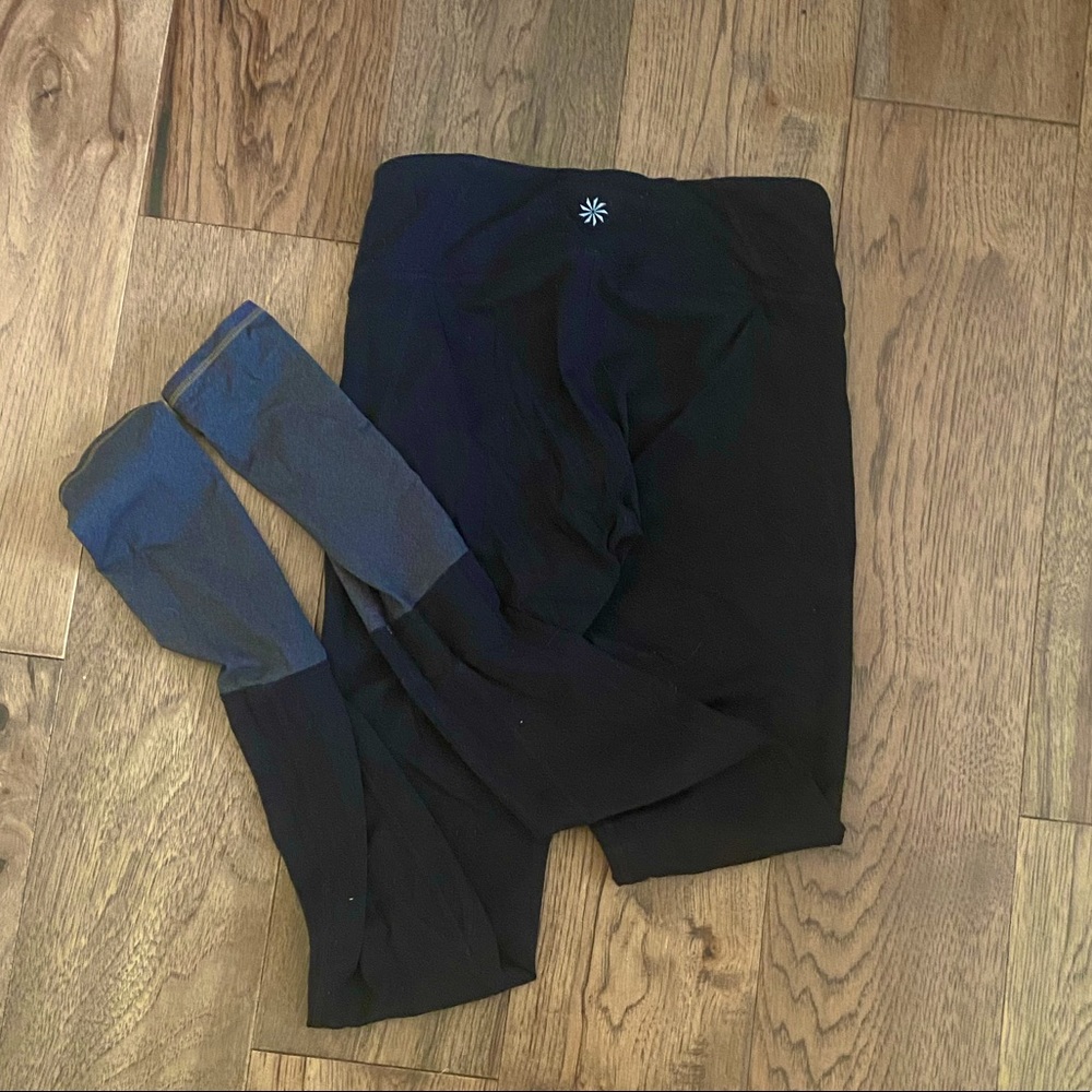 Athleta - Over-the-heel yoga leggings - size XS
